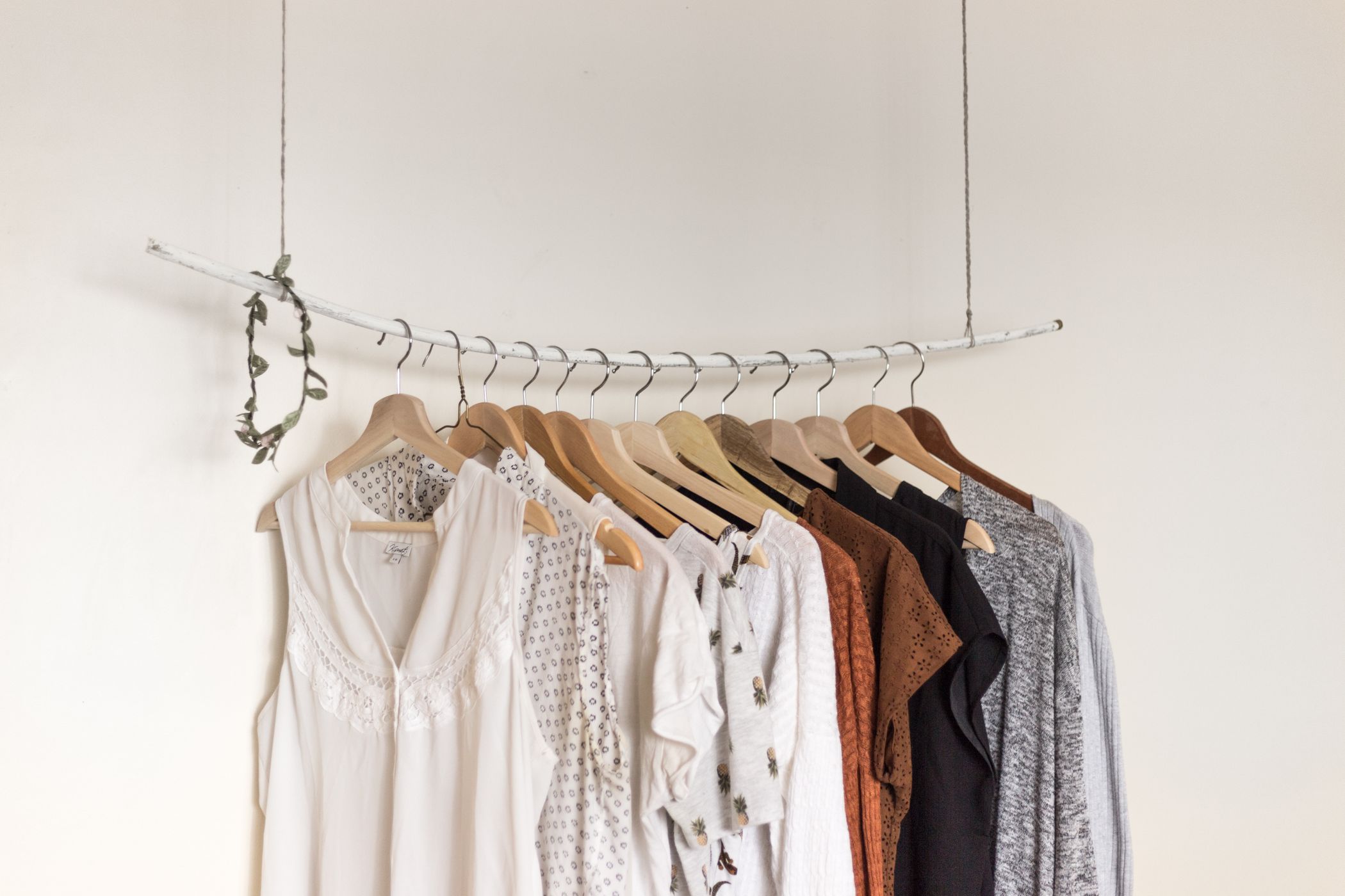Clothes hanger, Sleeve, T-shirt
